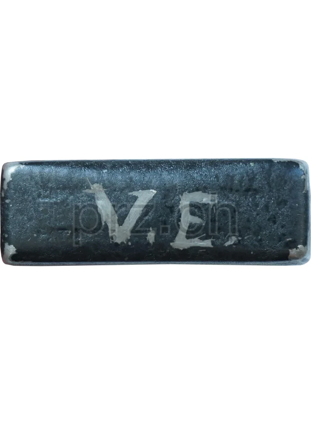 V-E Day – Victory in Europe, Ansicht 3 V-E Day – Victory in Europe, Modell four barrel hinge, flat bottom, Jahr 1942 - 43, Ansicht 3